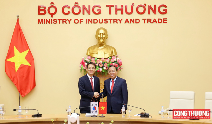 Thứ trưởng Nguyễn Hoàng Long làm việc với Thứ trưởng Bộ Thương mại, Tải về ứng dụng CWIN05 ngay hôm nay và Tài nguyên Hàn Quốc về hợp tác năng lượng hạt nhân