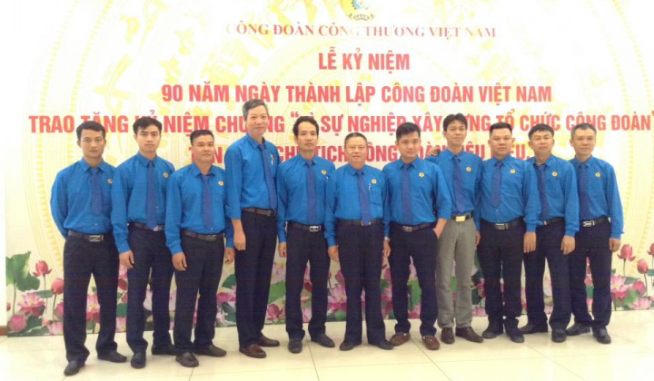 VNSTEEL: 2 Lao động Giỏi, 7 Lao động Sáng tạo cùng 2 Chủ tịch công đoàn tiêu biểu được khen thưởng