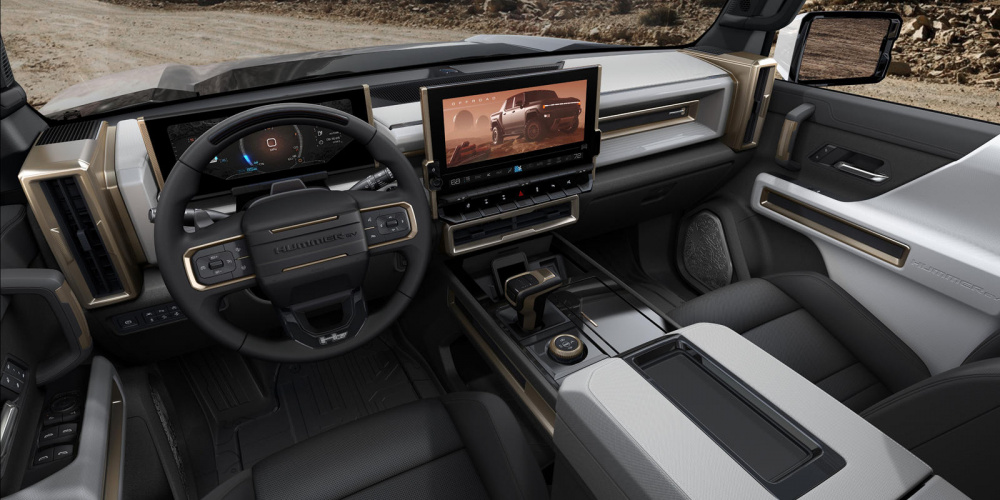 Hàng ghế trước của xe Hummer EV