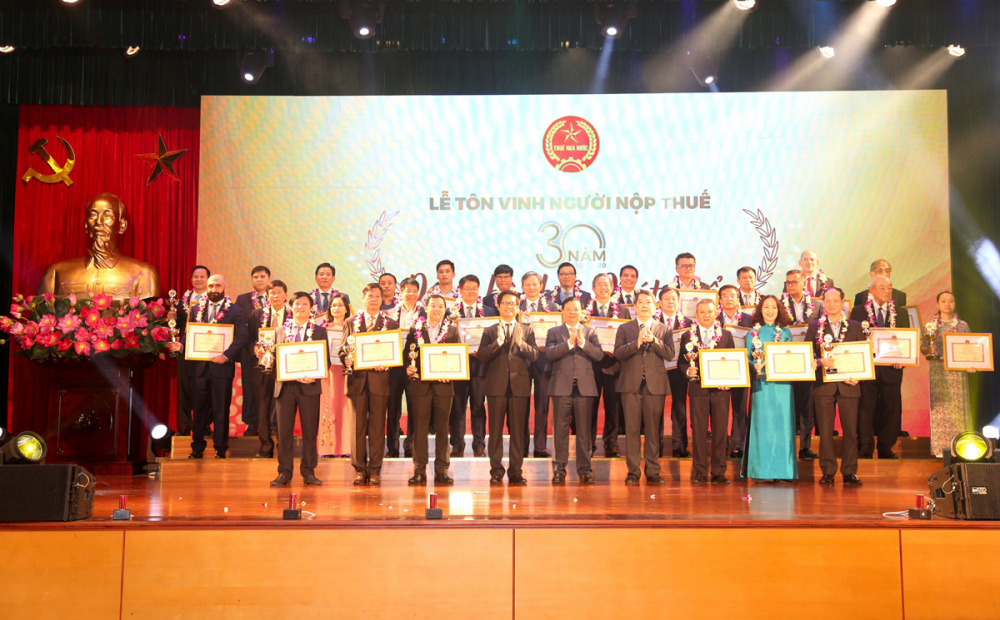Các Cwincom hiện đang mở được vinh danh tại Lễ tôn vinh Người nộp thuế năm 2020