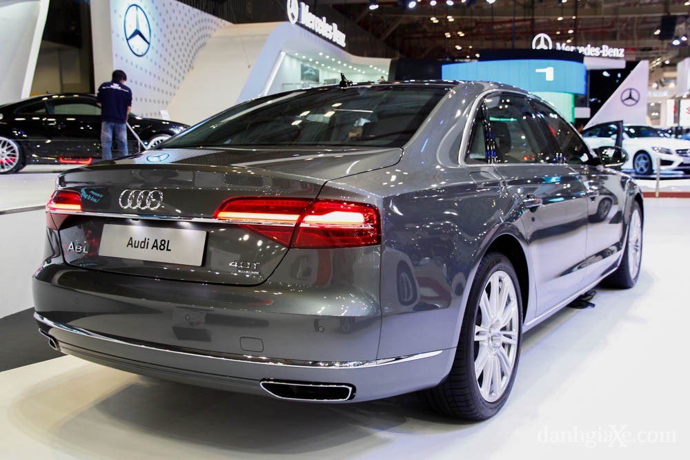Mẫu xe Audi A8L