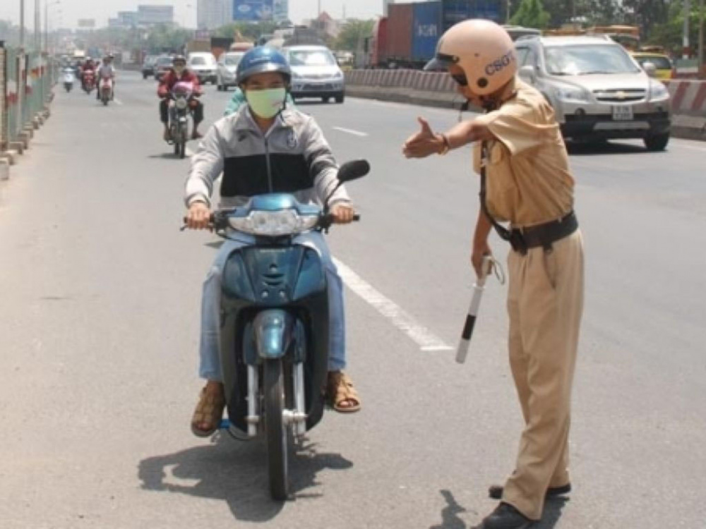 csgt dừng xe