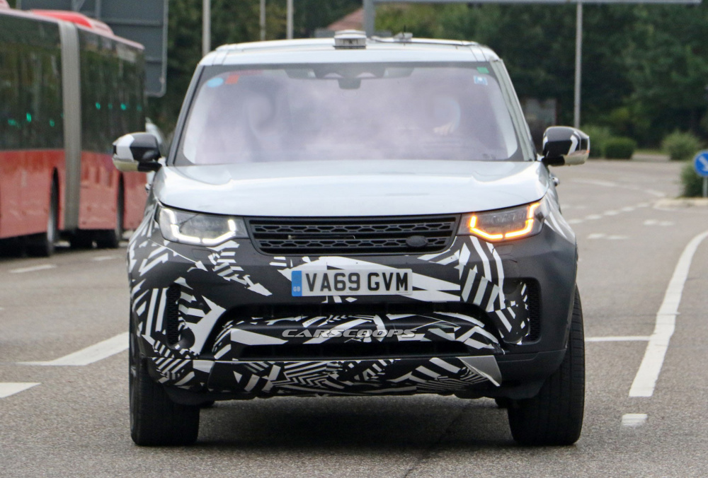 Đầu xe Land Rover Defender thế hệ mới