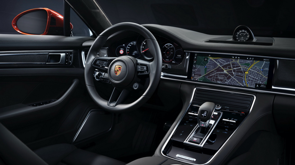 Hàng ghế trước của xe Porsche Panamera 2021 