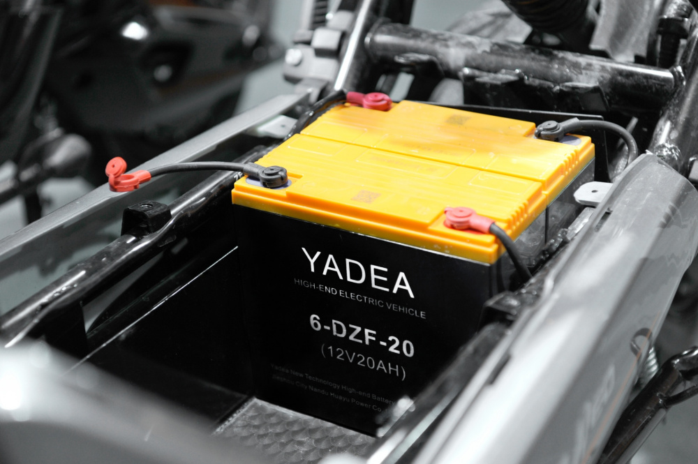 Ắc quy Graphene thế hệ mới do YADEA độc quyền – Tuổi thọ bền bỉ 5 năm 