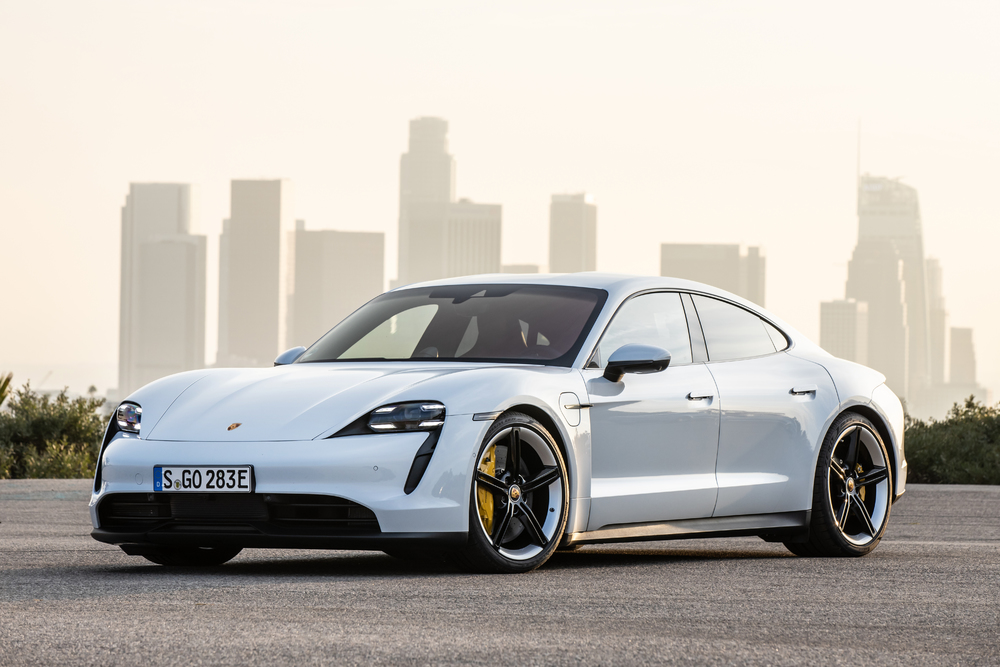Porsche đoạt giải AutomotiveINNOVATIONS Award