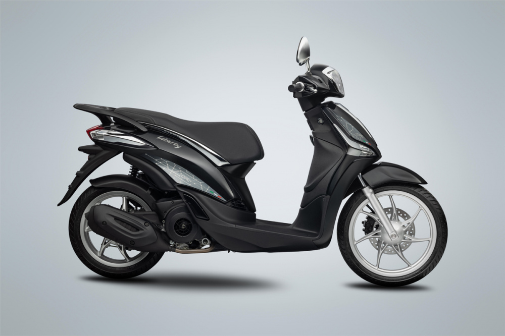 Piaggio Liberty One phiên bản 2020 sở hữu tem thiết kế lấy cảm hứng từ phong cách đường phố