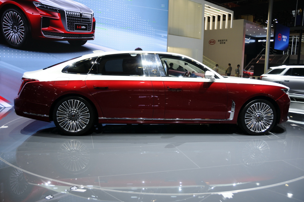 Thân xe Hongqi H9+