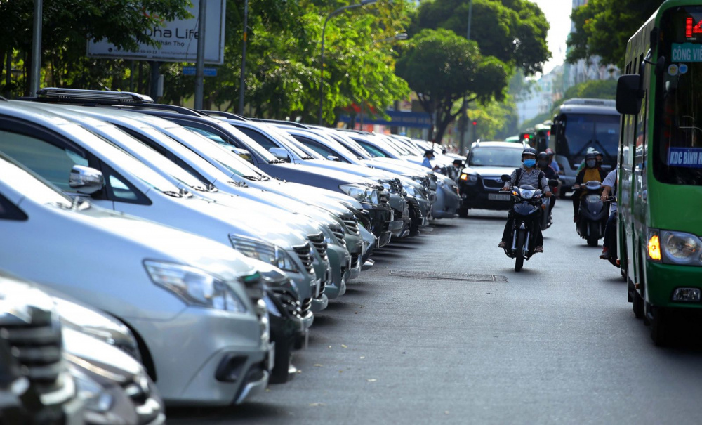 Nếu không tính toán kỹ, chủ xe sẽ mất số tiền kha khá phí đỗ xe trong một ngày
