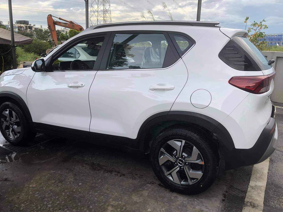 Kia Sonet có 4 phiên bản tuỳ chọn