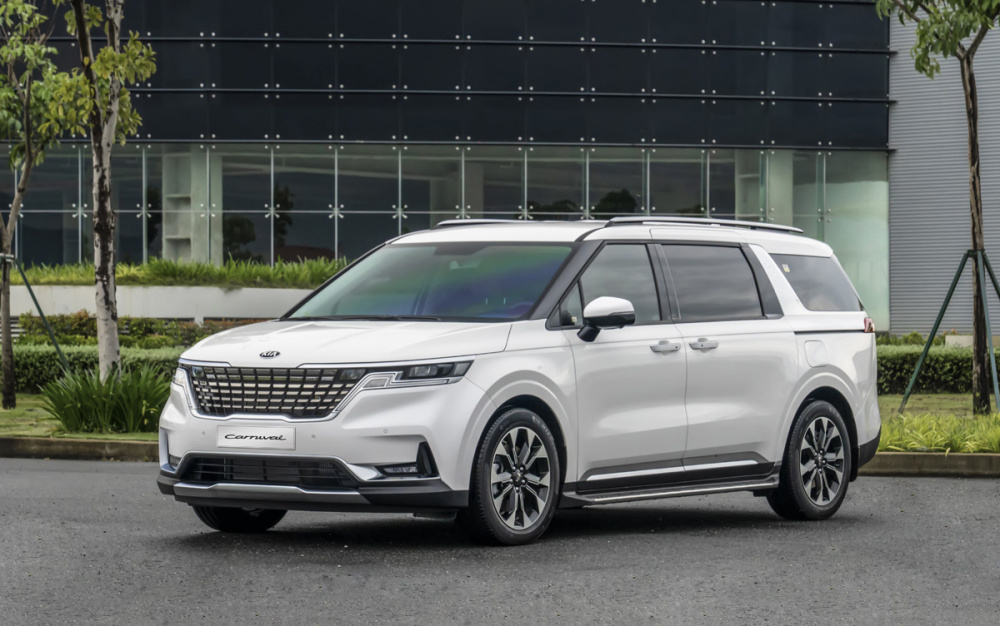 Xe Kia Carnival