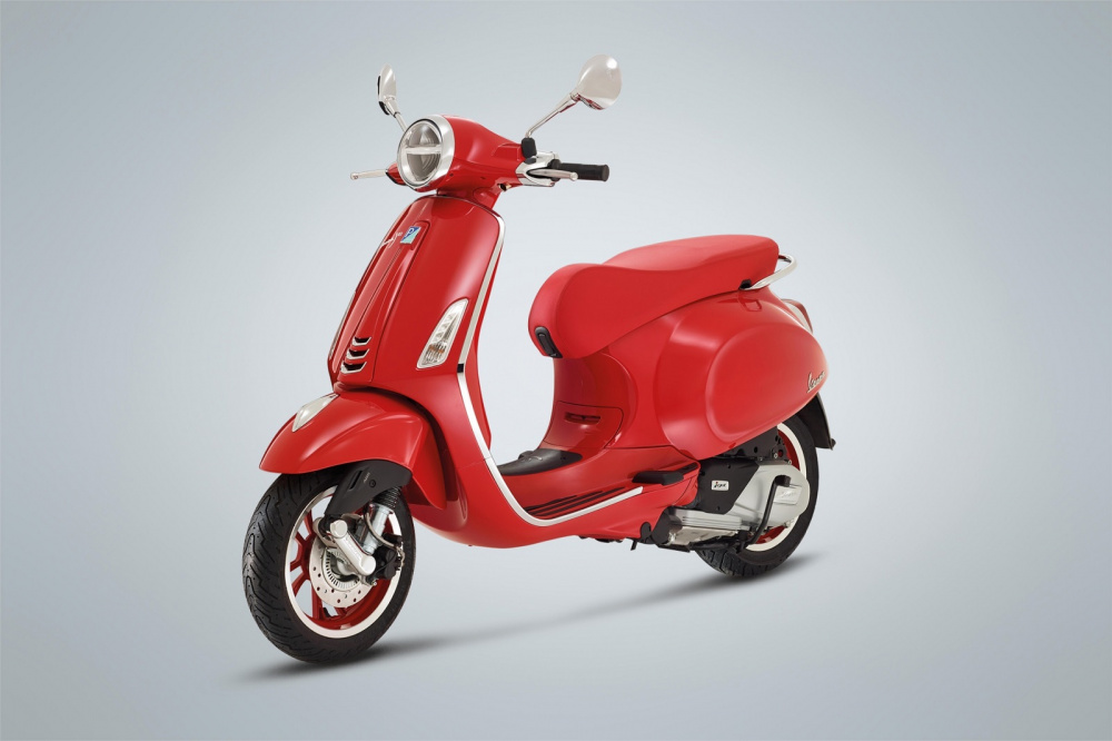 Vespa 946