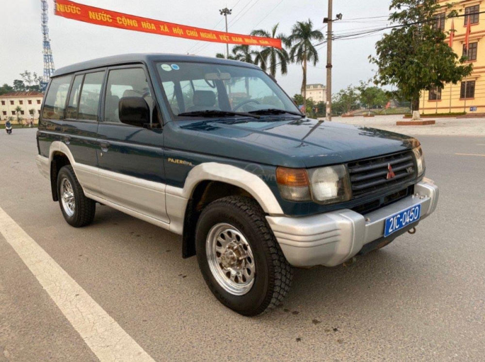 Mitsubishi Pajero thế hệ thứ 2 tại Việt Nam