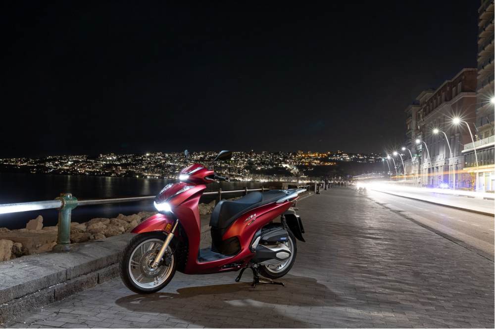 Mẫu xe SH350i ra mắt ngày 25/8/2021