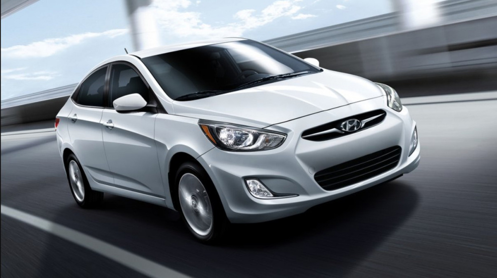Top xe sedan cũ trong tầm giá 300 triệu đồng nên mua năm 2021