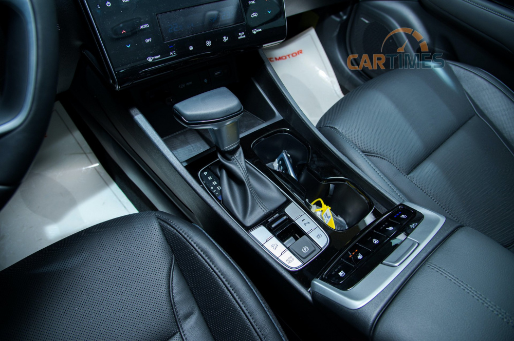 Cần số xe Hyundai Tucson 2022 bản 2.0 Xăng cao cấp