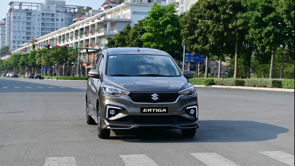 Suzuki Ertiga được trang bị những công nghệ hiện đại, giúp mang đến khả năng vận hành êm ái và an toàn.