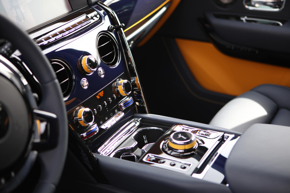 Nội thất Rolls-Royce Cullinan Black Badge