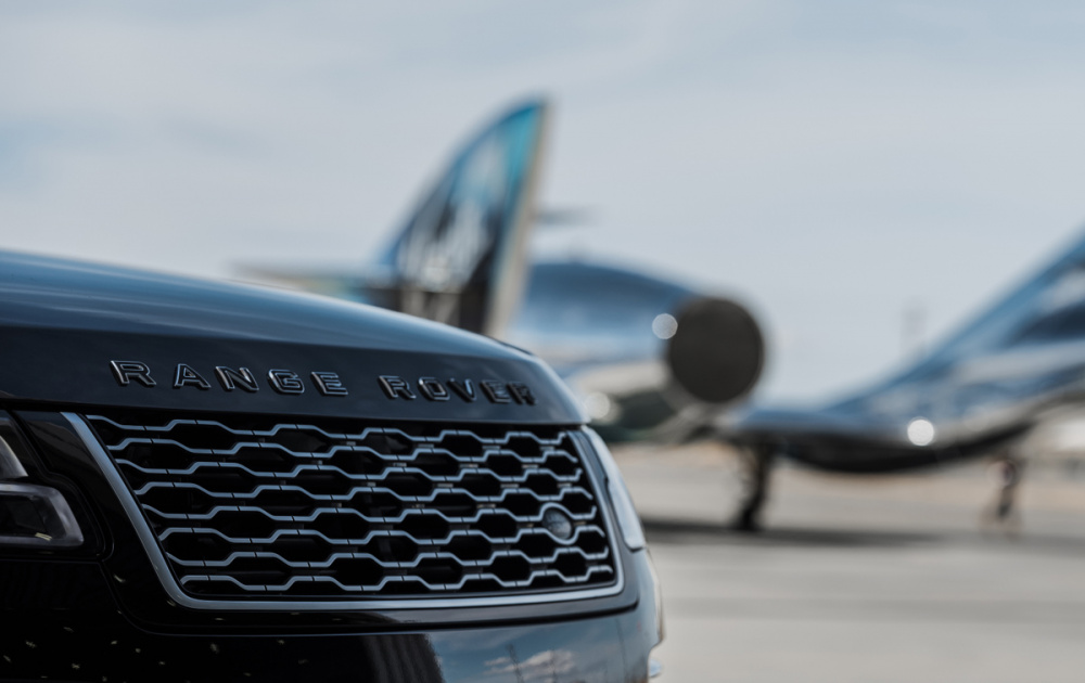 Land Rover vừa công bố gia hạn thêm ba năm trong việc là đối tác toàn cầu với Virgin Galactic