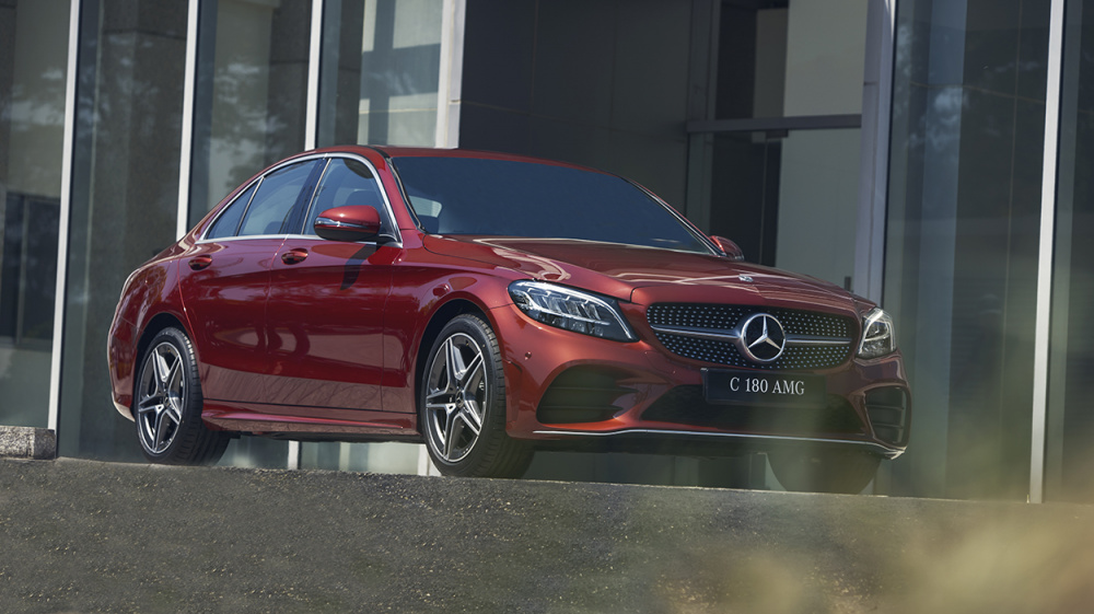 Xe Mercedes-Benz C-180 AMG có 5 màu tuỳ chọn