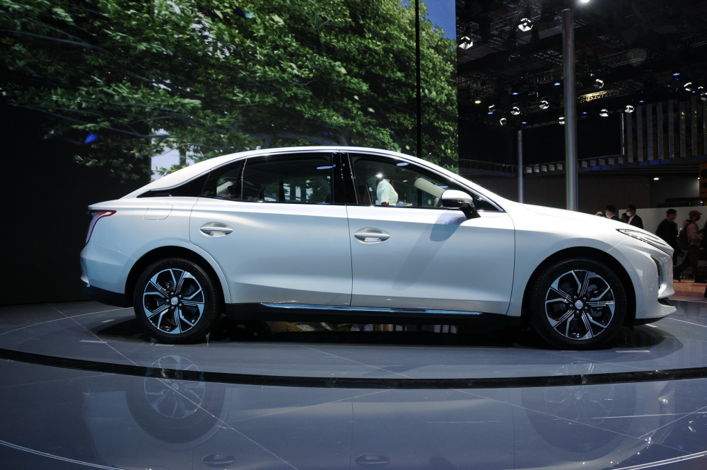 Thân xe Hongqi E-QM5