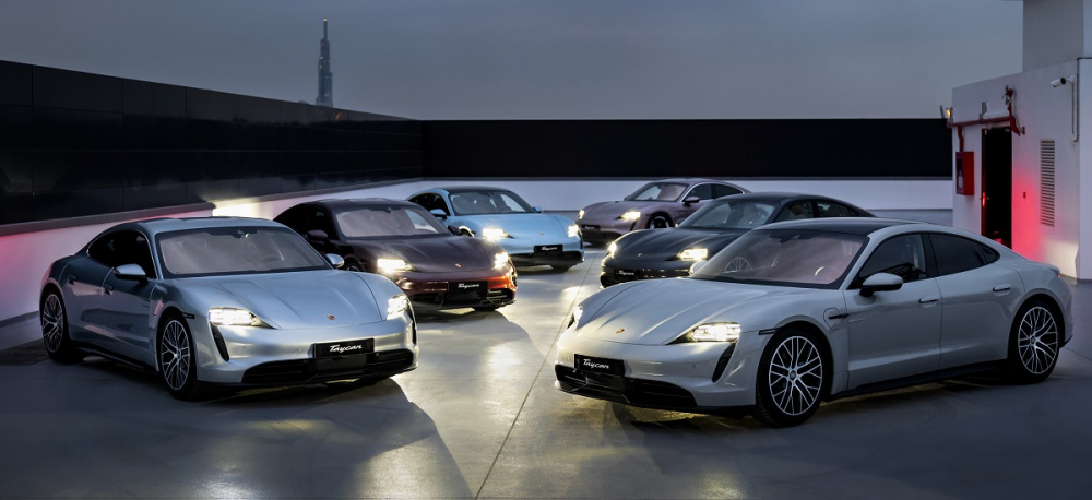 Taycan - mẫu xe thể thao thuần điện của Porsche