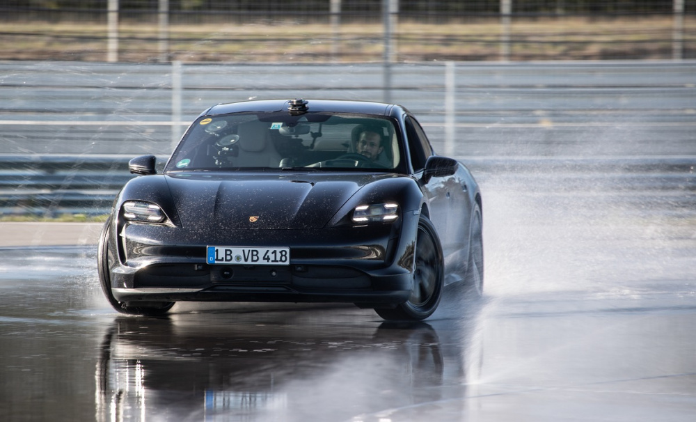 Mẫu xe Porsche Taycan