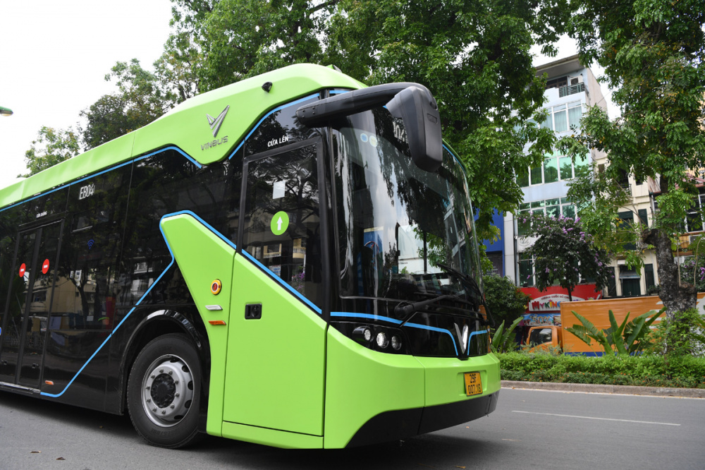 Xe buýt điện VinBus