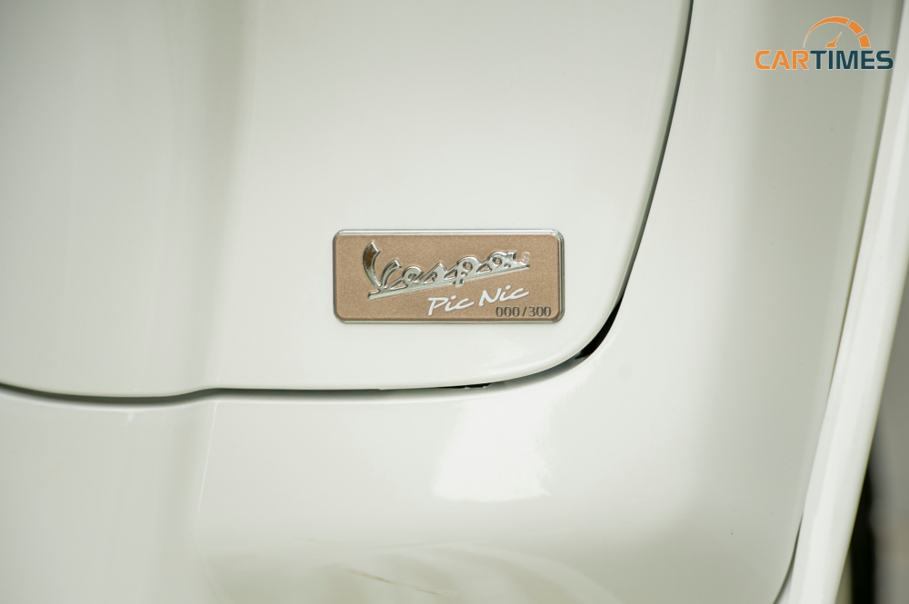 Logo kèm số thứ tự của Vespa PicNic