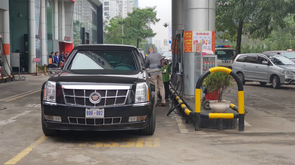 Xe Quái thú của Tổng thống Mỹ xuất hiện tại Hà Nội năm 