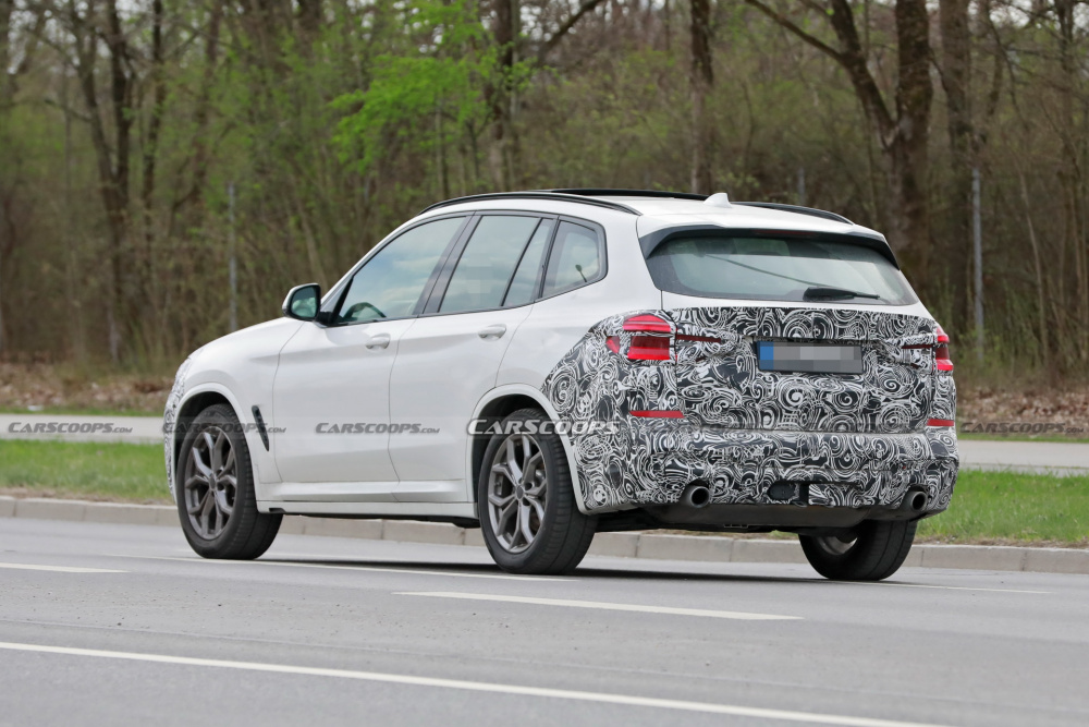 Đuôi xe BMW X3 nguỵ trang