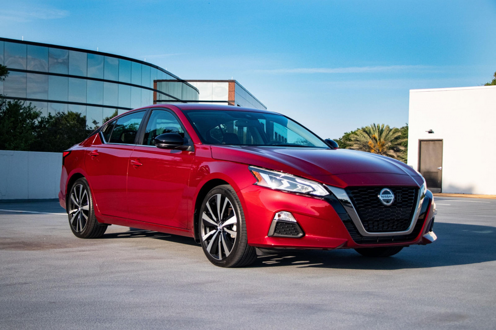Nissan cũng đặt dấu chấm hết cho dòng xe sedan tại quê nhà Nhật Bản