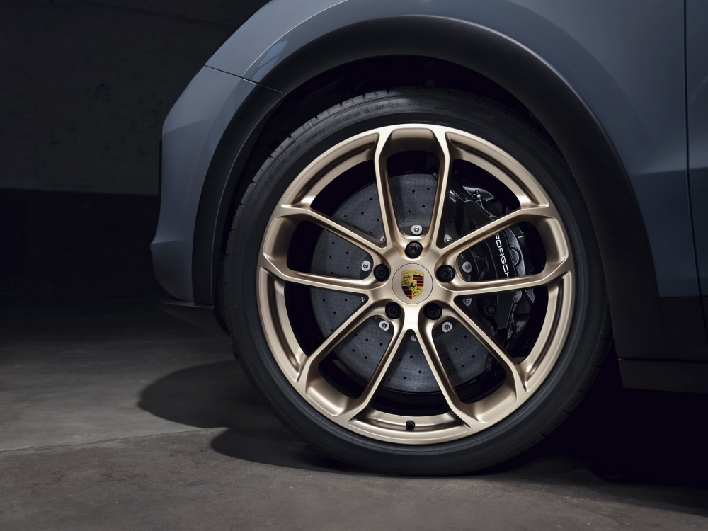 Thiết kế la zăng mới của xe Porsche Cayenne Turbo GT