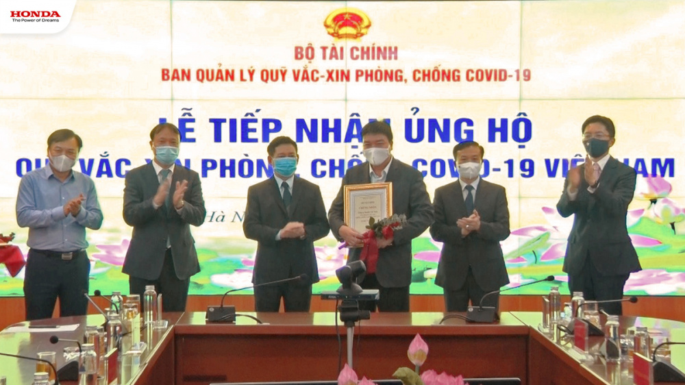 Honda Việt Nam ủng hộ 12 tỷ vào Quỹ vắc xin phòng chống COVID-19