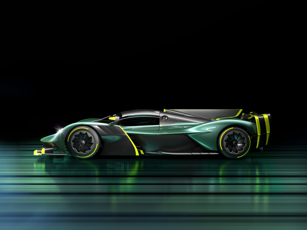 Thiết kế thân xe Aston Martin Valkyrie AMR Pro