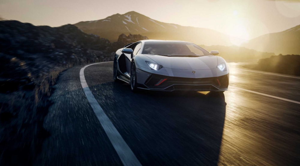 Lamborghini sẽ ra mắt một mẫu xe mới vào mùa hè này