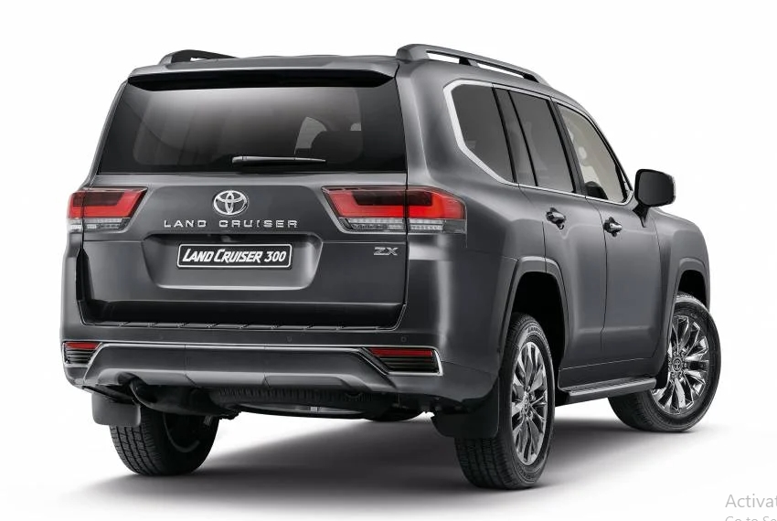Danh sách chờ mua Toyota Land Cruiser 2022 mới kéo dài tới 4 năm
