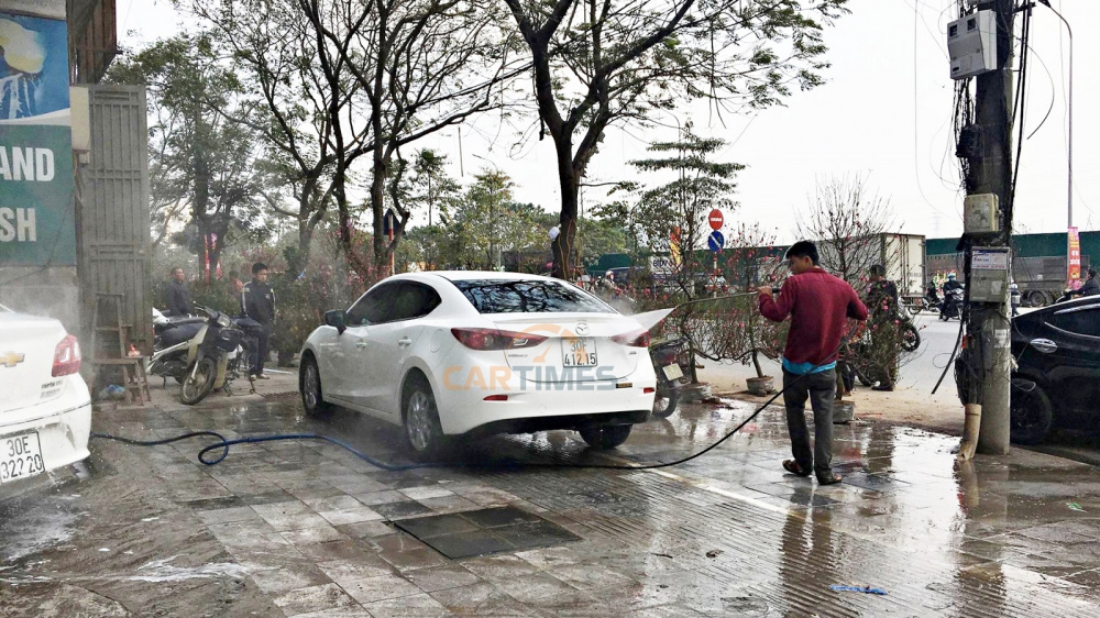 không nên lười rửa xe