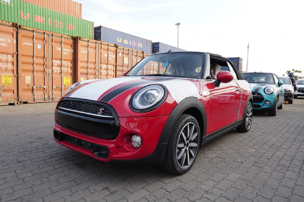 MINI Cooper Convertible 