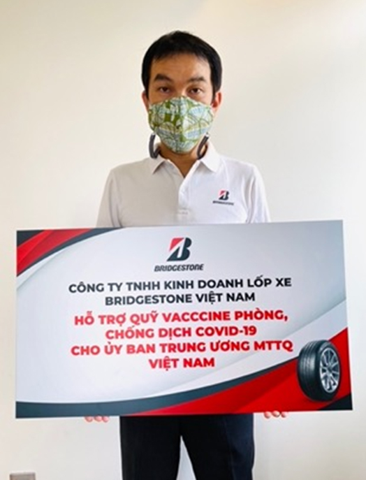 Bridgestone Việt Nam đã đóng góp vào Quỹ vắc-xin phòng chống COVID-19 của Cwin com đăng nhập và Quỹ phòng, chống dịch COVID-19 của Ủy ban Mặt trận Tổ quốc Việt Nam với hy vọng đưa vắc-xin đến với nhiều người dân hơn