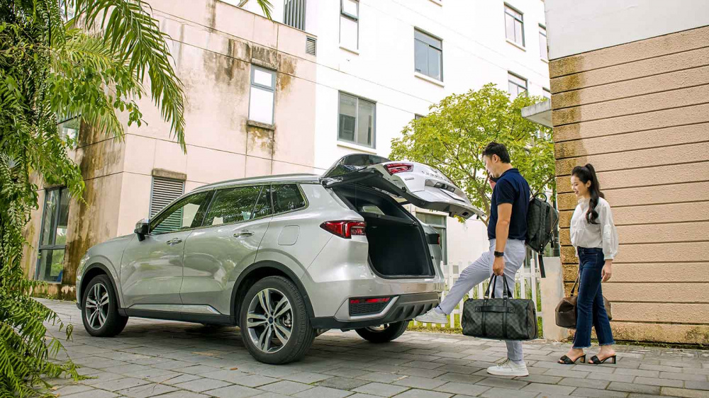 Cốp xe Ford Territory rất rộng rãi