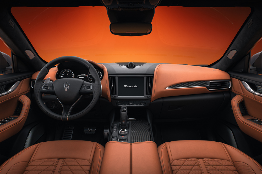Nội thất xe Maserati Levante Ftributo Special Edition