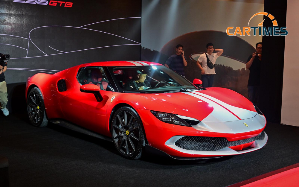 Xe Ferrari