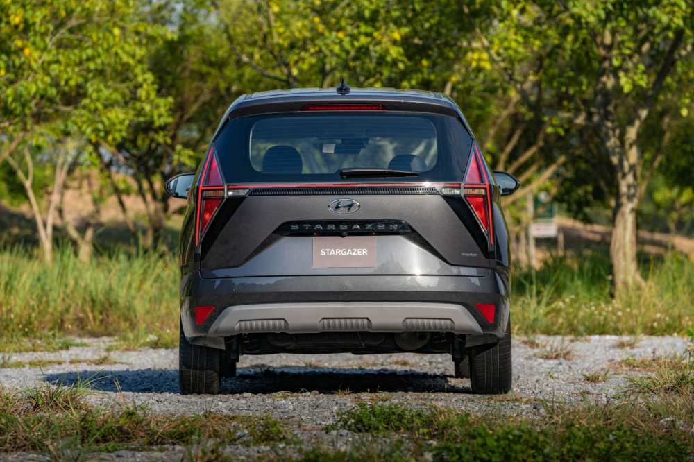 Đuôi xe Hyundai Stargazer 