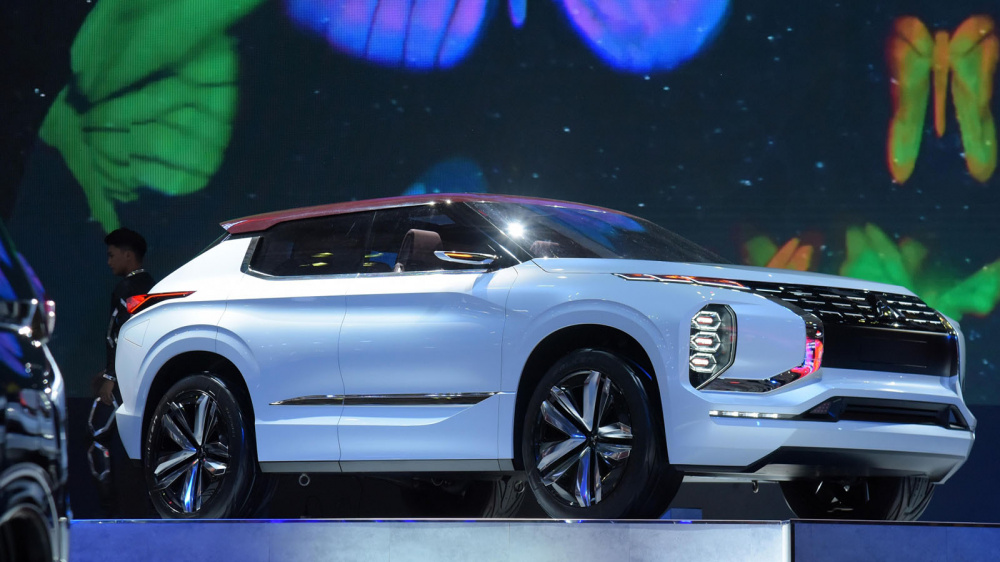 Xe mitsubishi mới