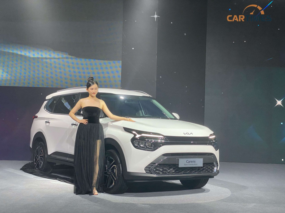 Kia Carens 2023 có tới 8 phiên bản tùy chọn
