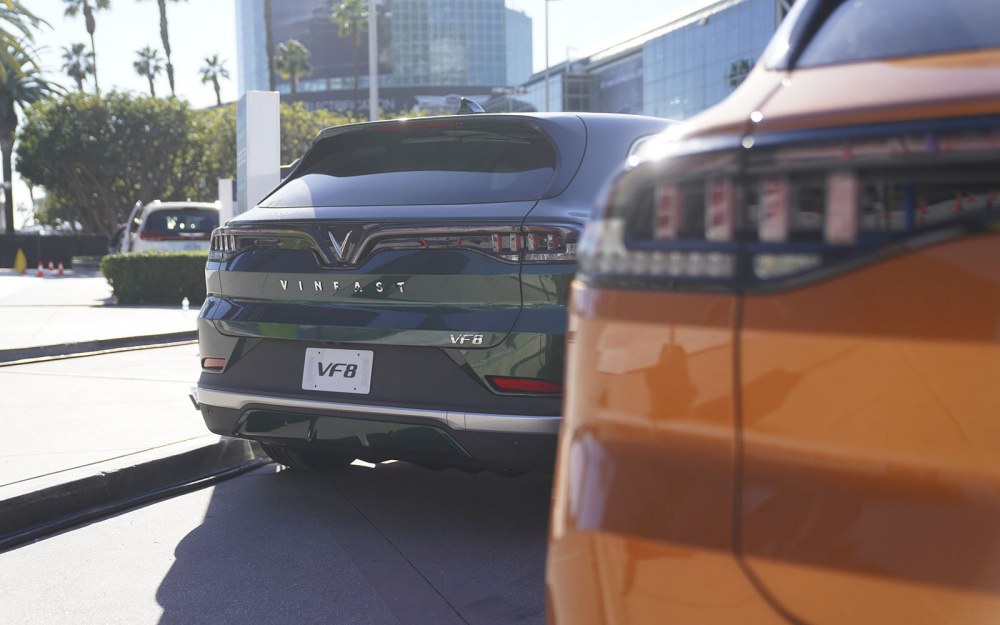 VF 8