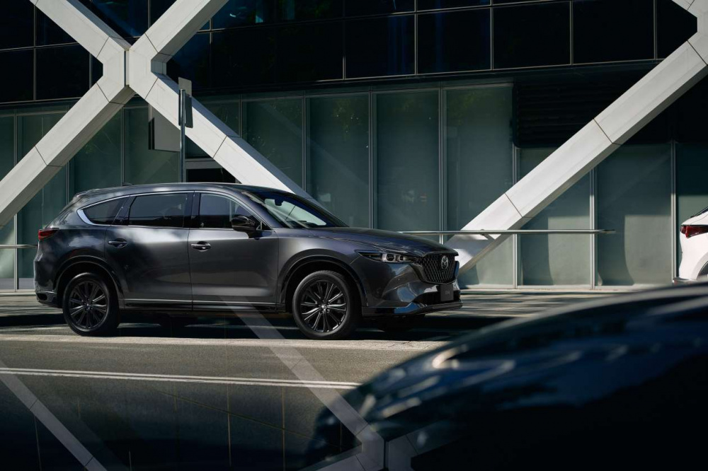 Mazda CX-8 2023 facelift ra mắt lần đầu tại Nhật Bản