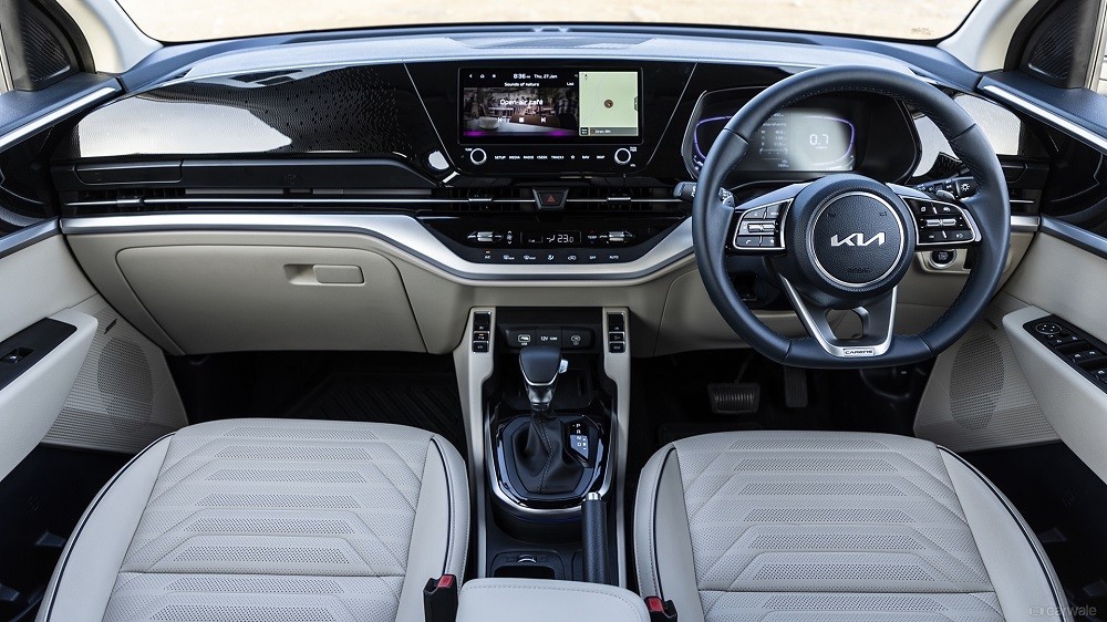 Nội thất xe Kia Carens 2023