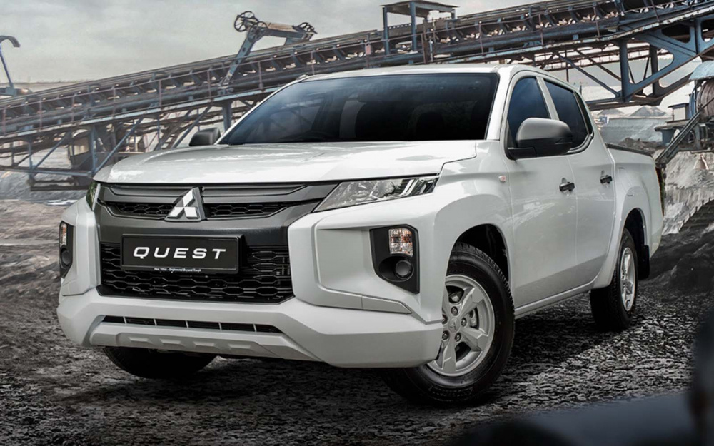 Xe bán tải gầm thấp Mitsubishi Triton Quest